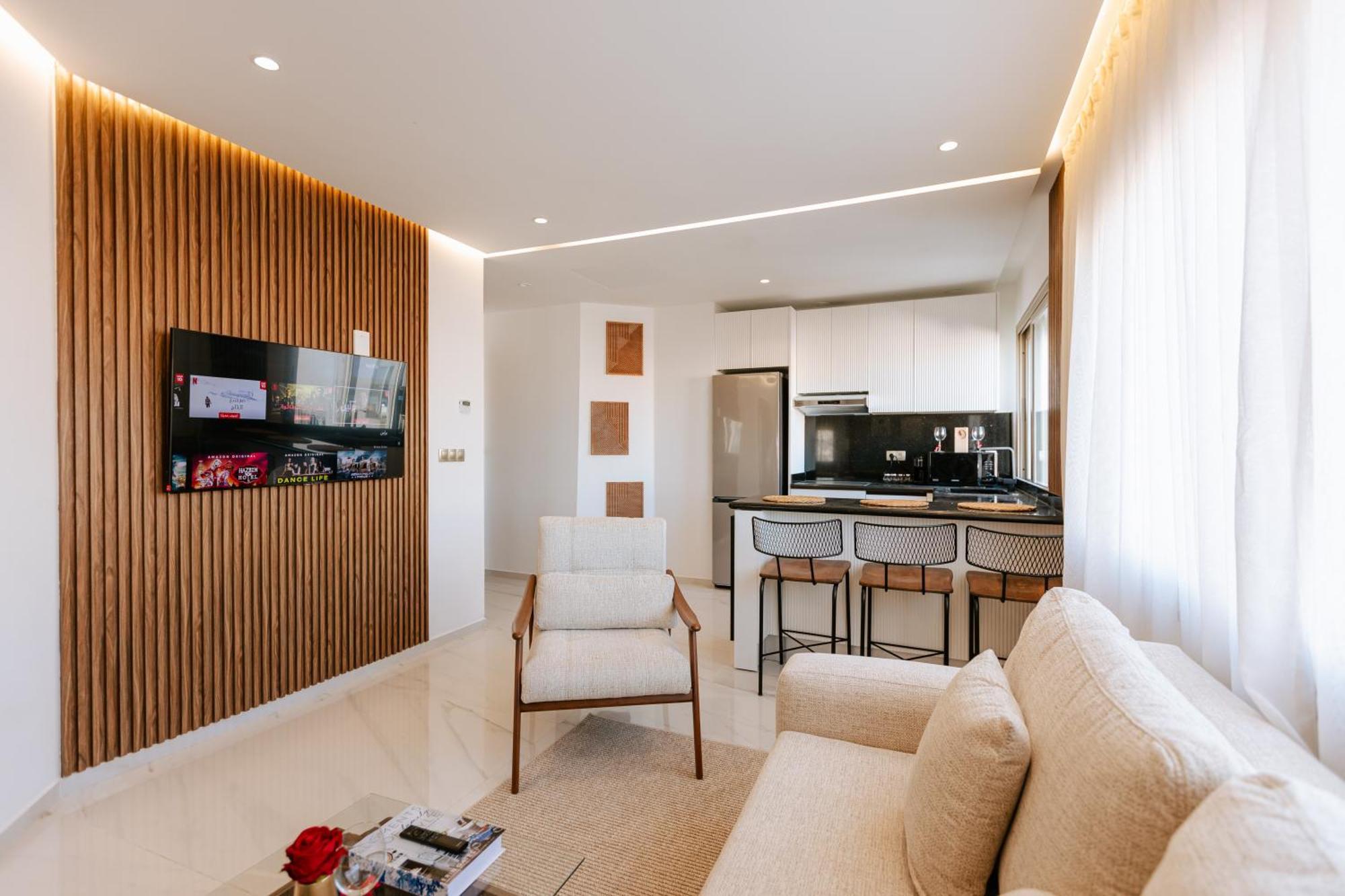 Marina View Residence Luxurious Studio Retreat With Stunning Ocean Views 1 Double Bedroom, 1 Convertible Couch Tánger Exterior foto