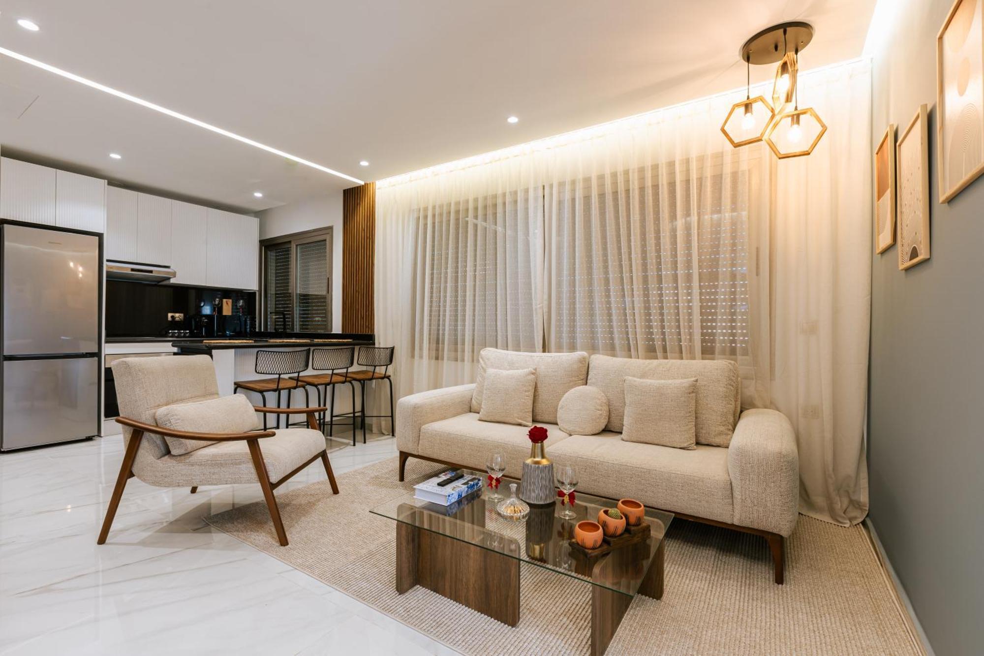 Marina View Residence Luxurious Studio Retreat With Stunning Ocean Views 1 Double Bedroom, 1 Convertible Couch Tánger Exterior foto